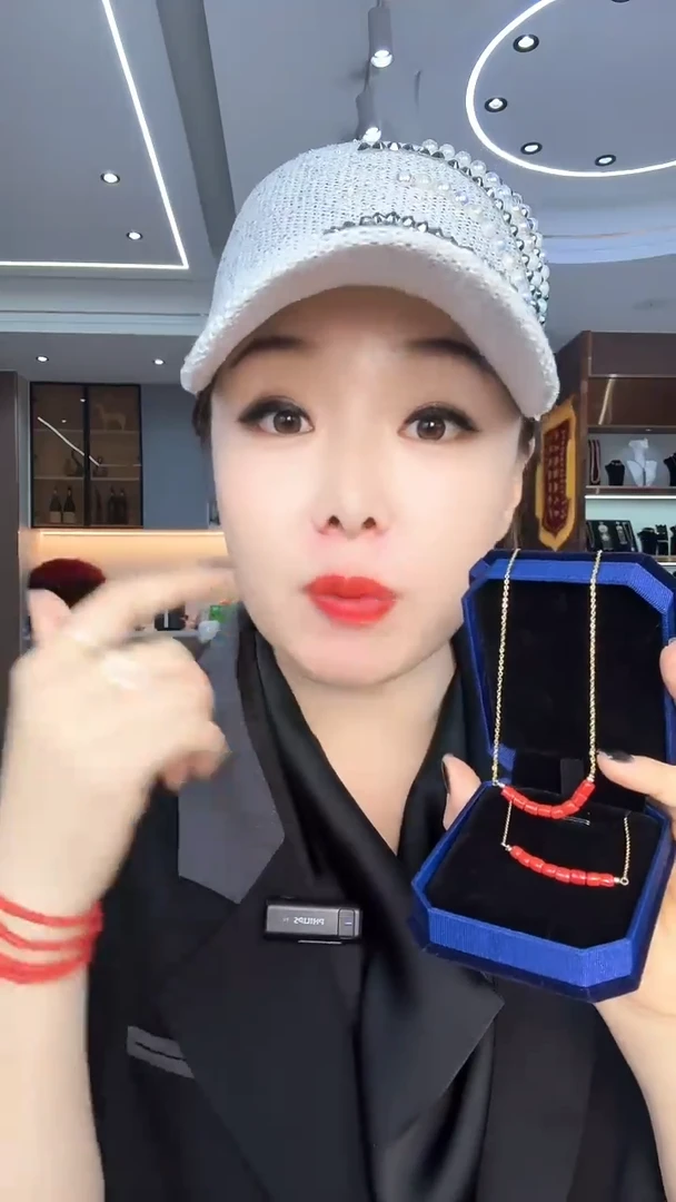 桶珠宽 中国红笑脸 项链