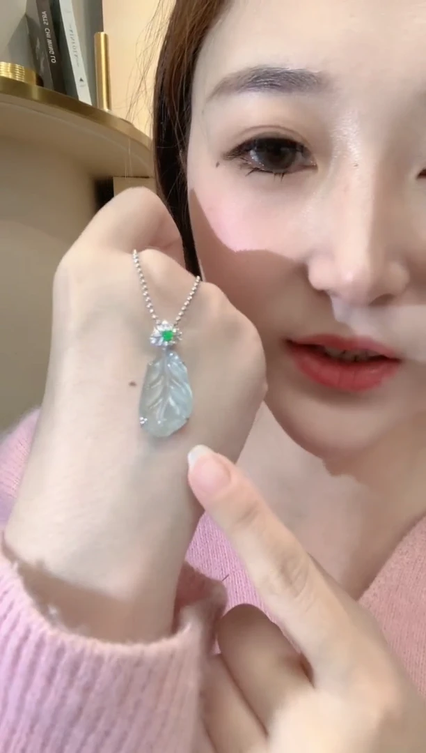 吊坠(不含链)18K金镶嵌翡翠b77  多样性一件发