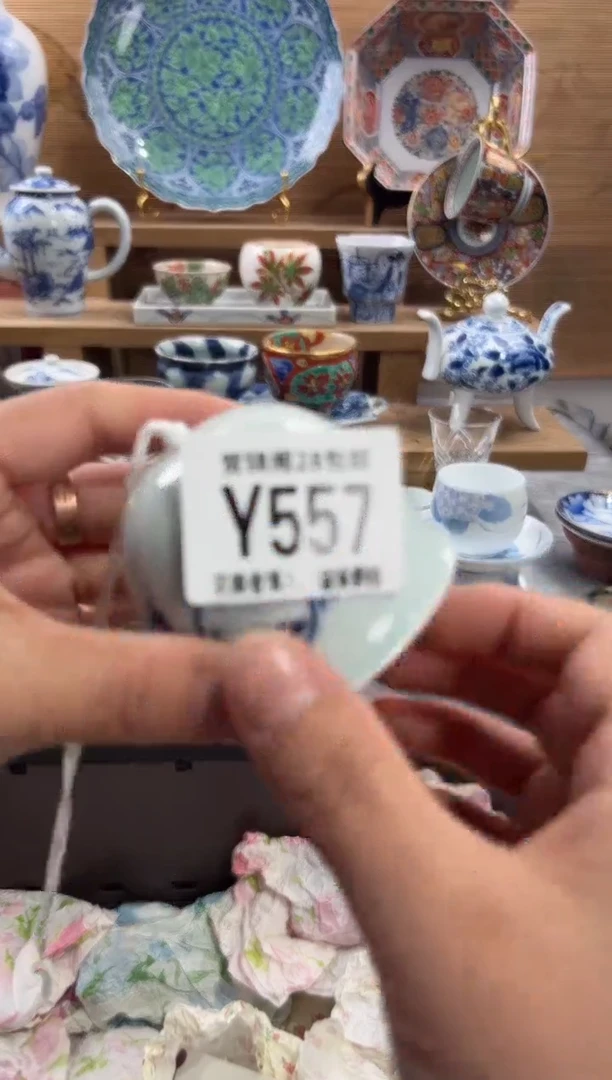 瓷片思****嘛      Y557