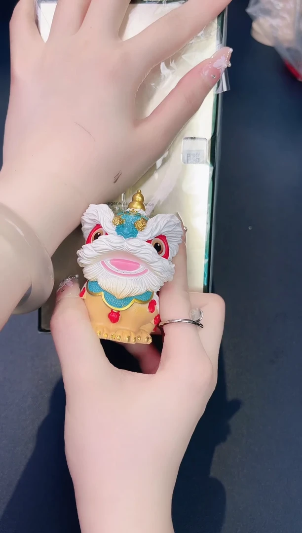 瓷片绿宝瓶