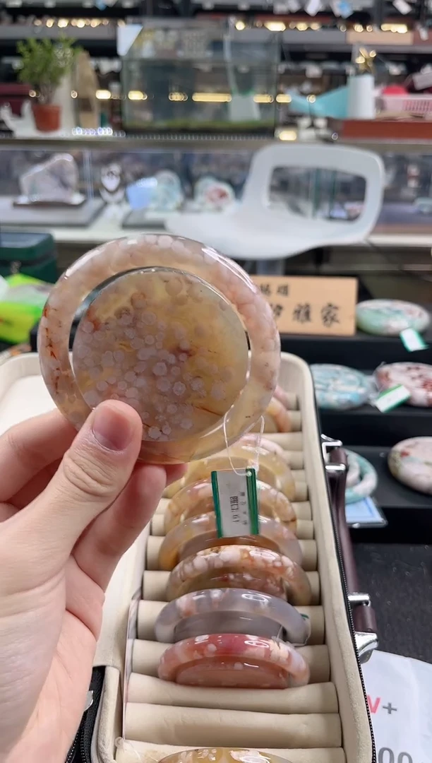 未镶嵌手镯石英质玉61圈口 （赠品镯心）342667