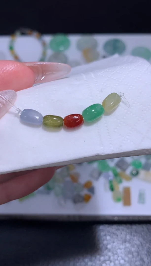 未镶嵌定制翡翠一套珠子