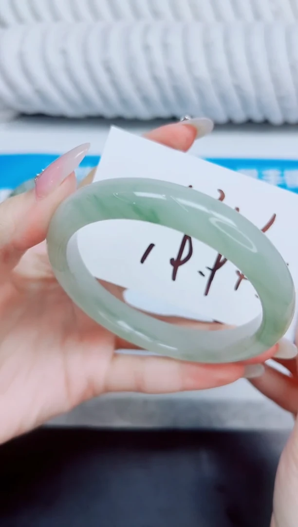 未镶嵌手镯石英质玉250/63