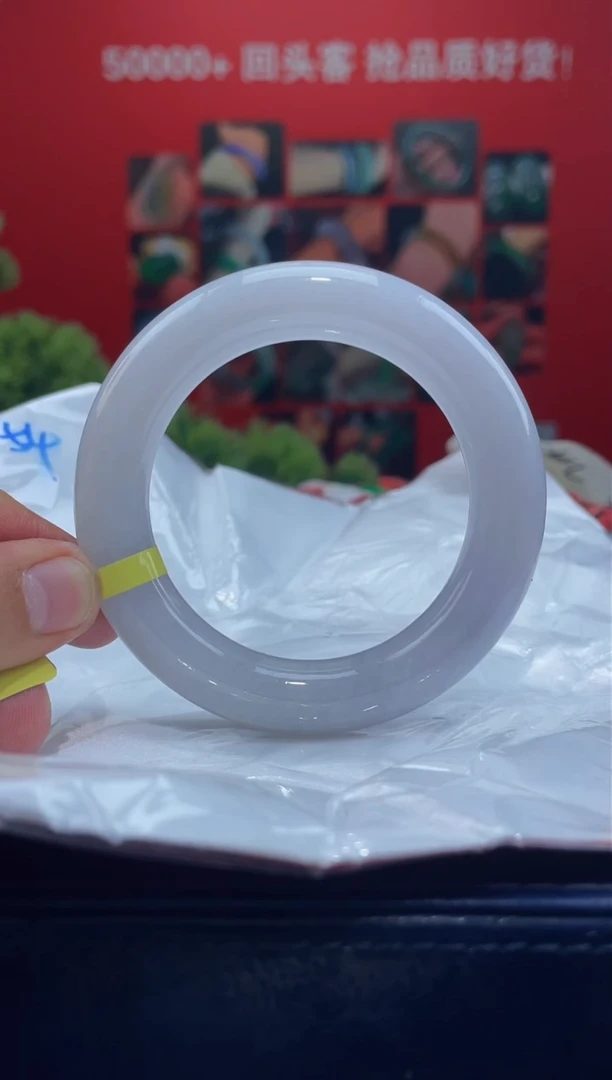 翡翠手镯未镶嵌手镯2