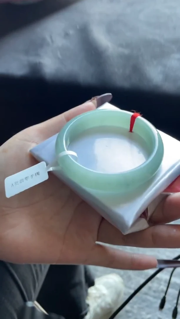 未镶嵌手镯翡翠三天鉴赏期