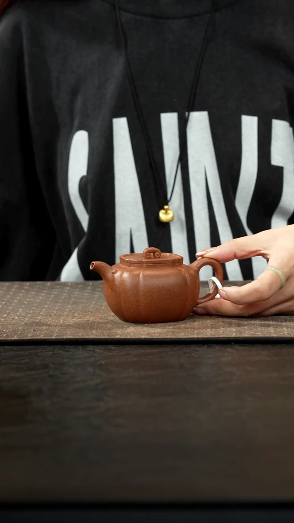茶壶紫砂桃花泥太极如意150cc