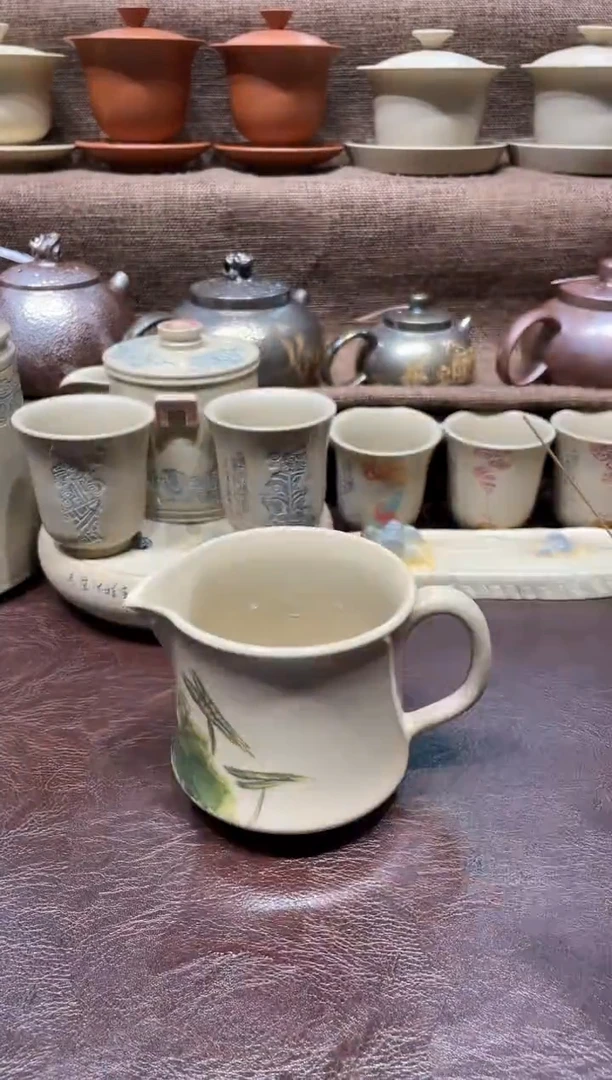 泥塑王宇白泥青釉彩绘公道杯220cc