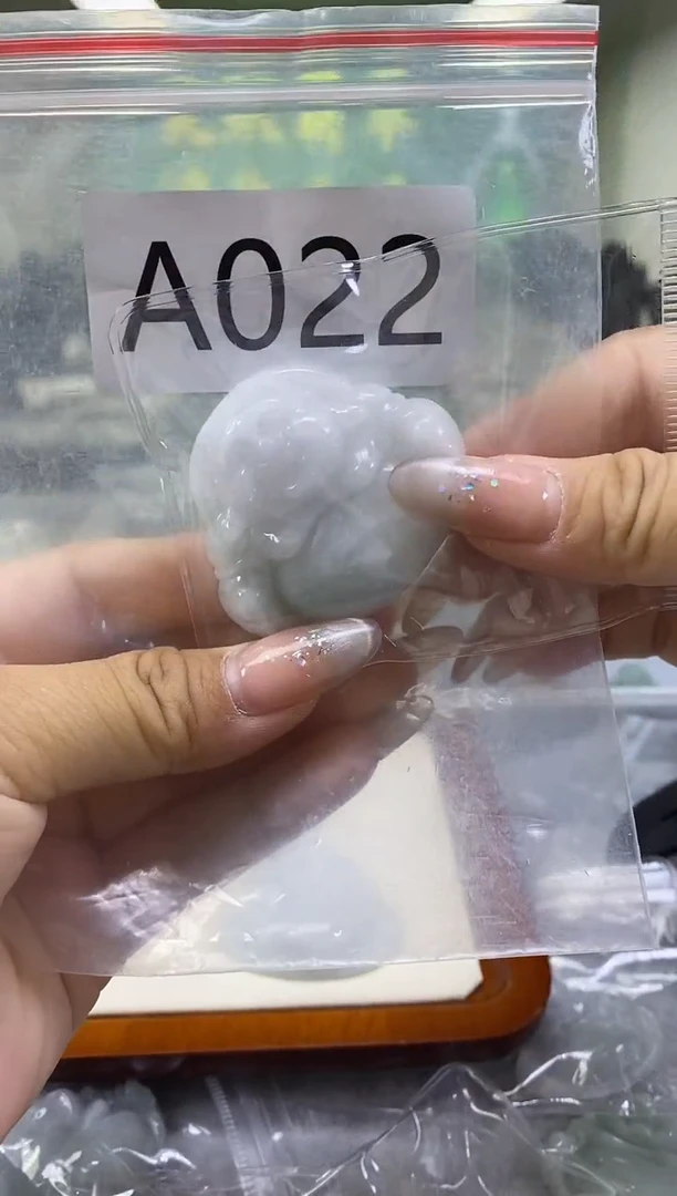 翡翠未镶嵌颈饰女**花a022