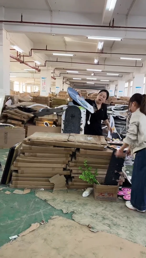 横款孤品果果微瑕闪购Q444