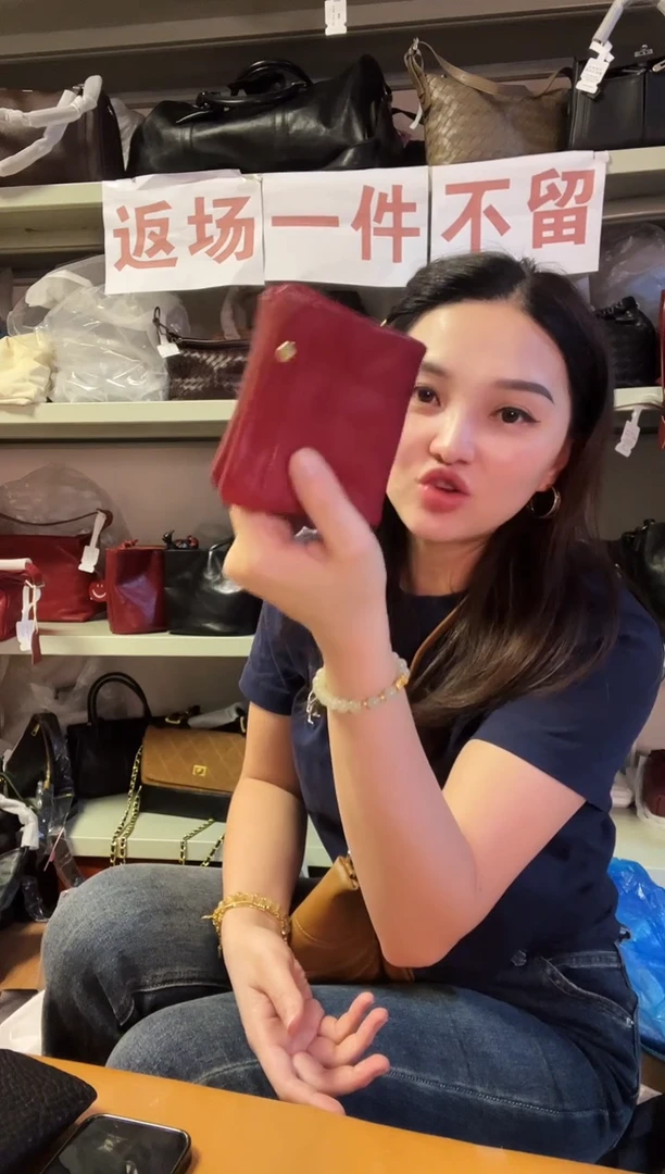 牛皮（革）高端订制时尚百搭女士包包