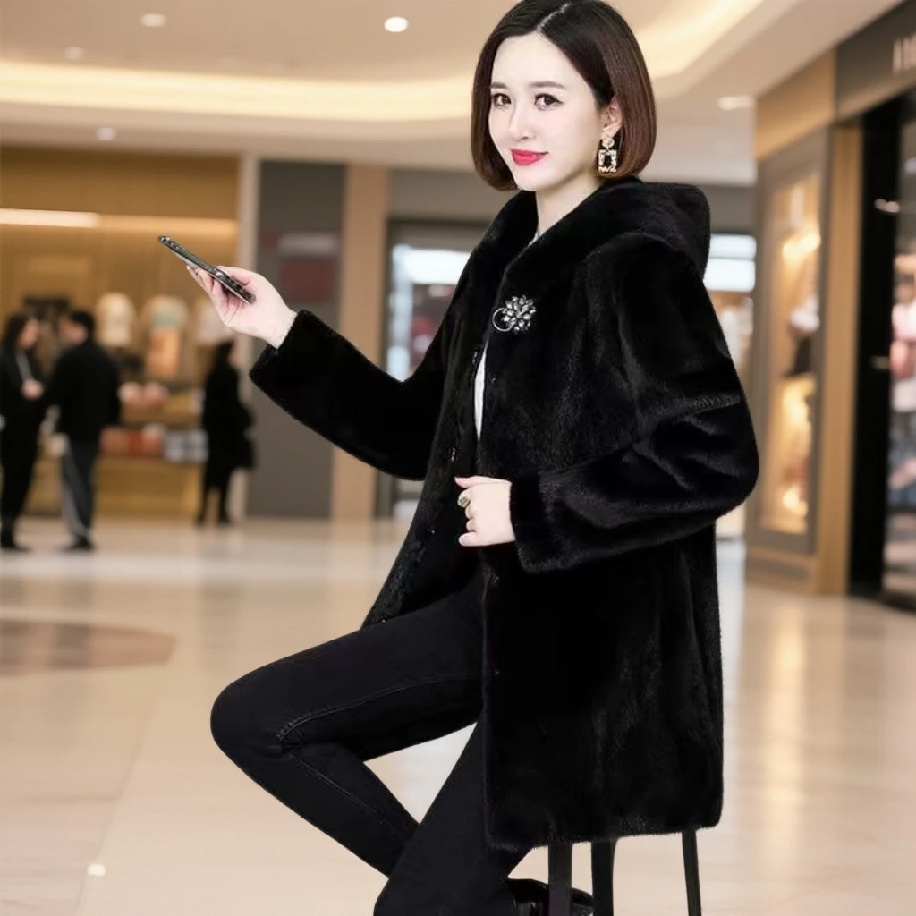 【皮革城正品】连帽中长款纽扣中老年女装女士休闲冬季女装大码1212