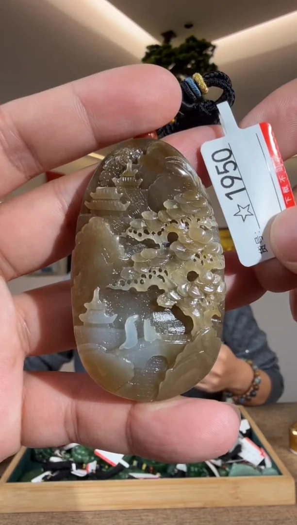 颈饰未镶嵌和田玉1
