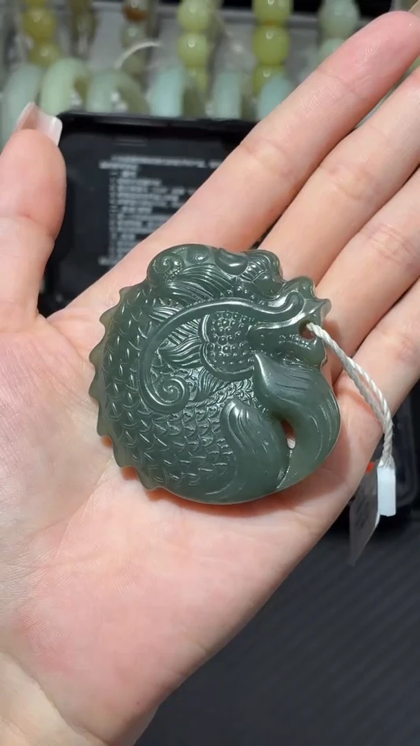 吊坠(不含链)未镶嵌和田玉若羌青玉微色差吊坠