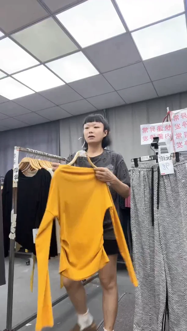 棉 大哥家漂亮衣服漂亮颜色