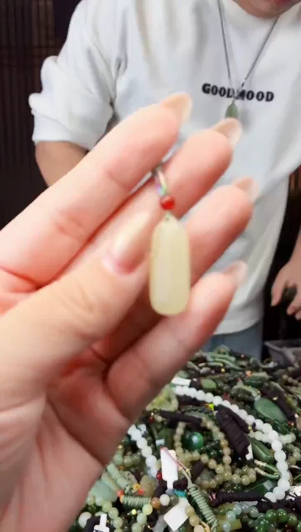 颈饰未镶嵌和田玉多样性发货拍一发一
