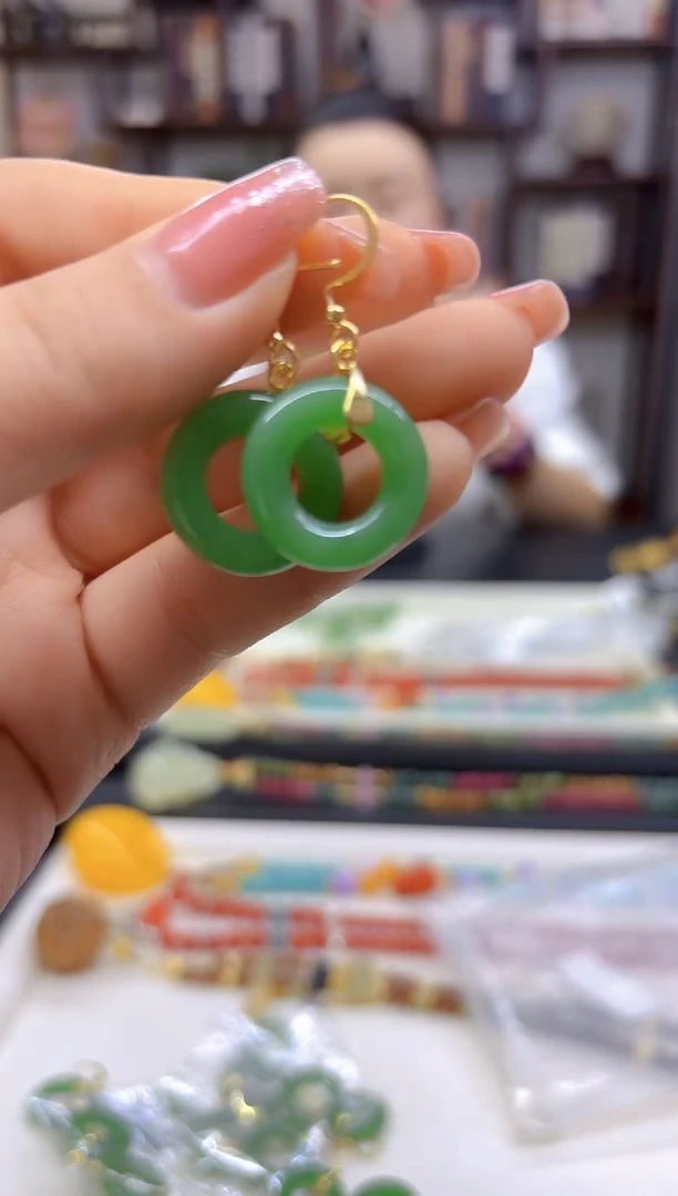 【闪购商品】和田玉（碧玉）耳环14K金镶嵌E46