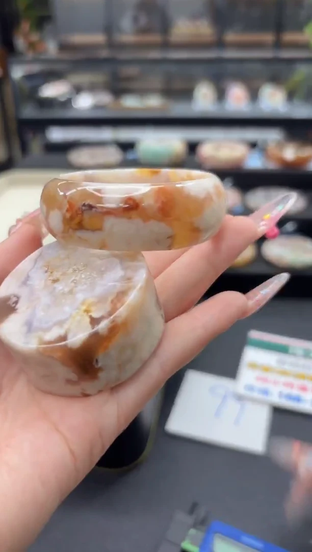 未镶嵌手镯石英质玉176(51圈赠送镯心)