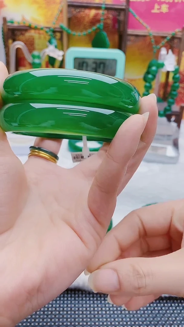 【闪购商品】玛瑙/玉髓手镯未镶嵌的