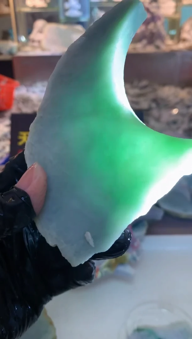 翡翠未镶嵌颈饰0朗0翡翠珠宝90