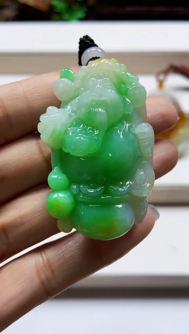 颈饰未镶嵌翡翠翡翠A货