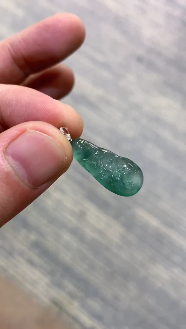 颈饰未镶嵌翡翠天然A货翡翠