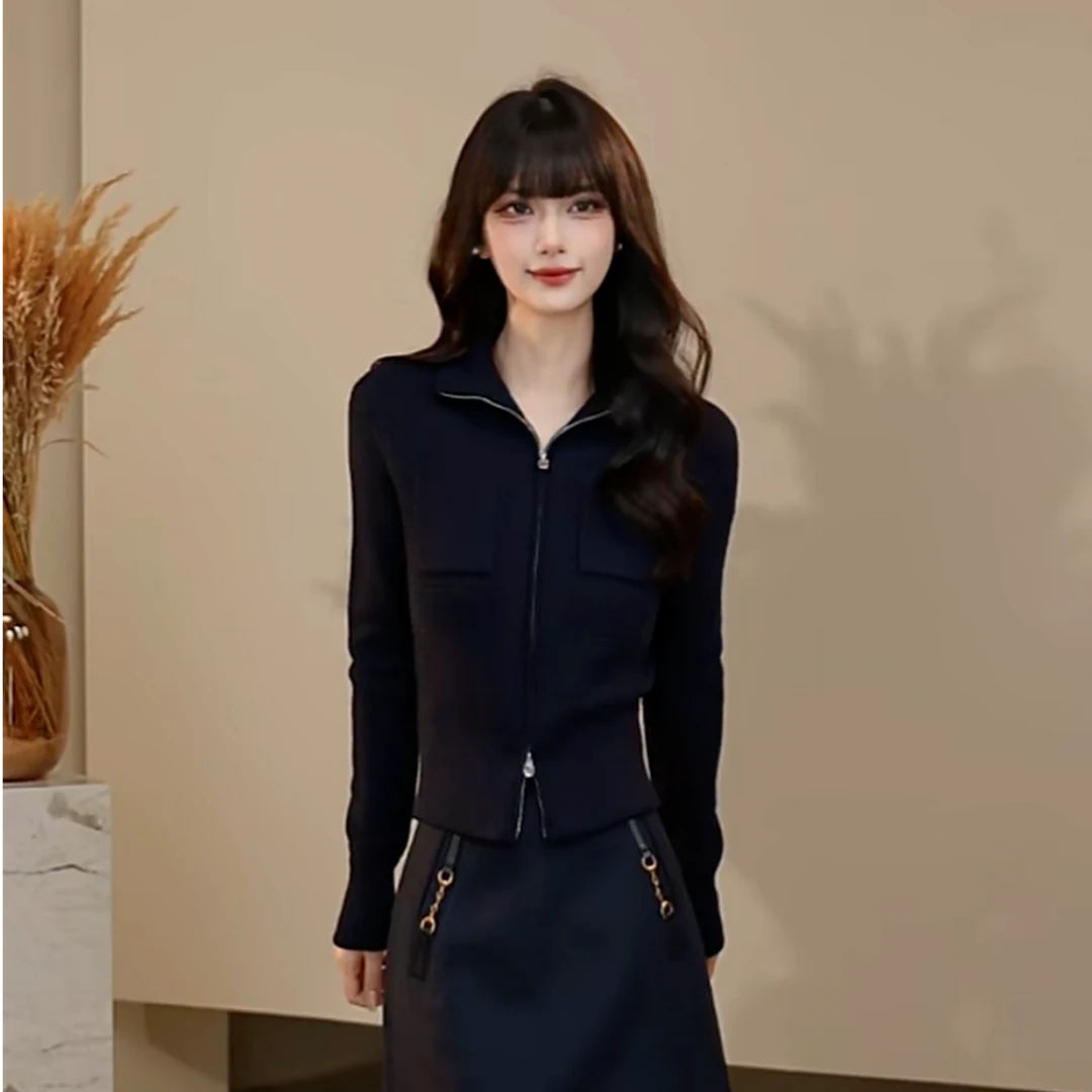 AMASS/阿玛施秋季松弛感运动风百搭时尚修身针织外套女548058