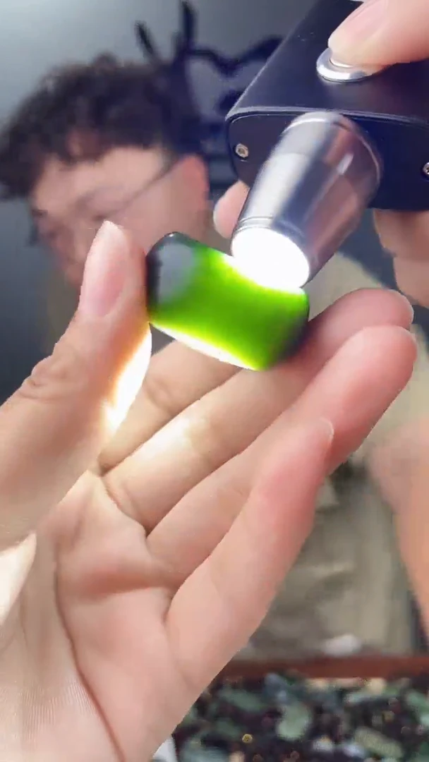 和田玉未镶嵌颈饰拍一发一，多样性发货