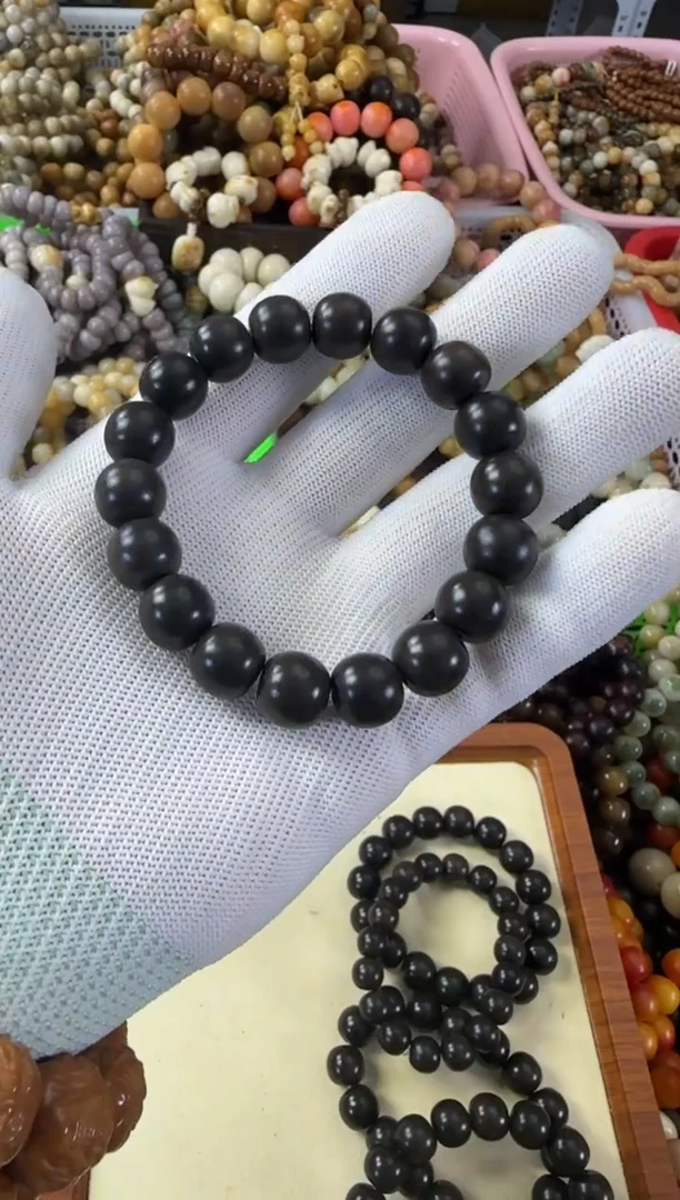 白玉菩提手串13黑金苹果