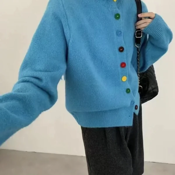 秋冬设计感韩系慵懒软糯毛衣女玫粉甜美温柔风彩扣半高领针织衫女