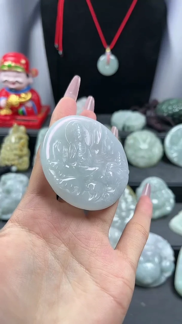 【闪购商品】翡翠颈饰未镶嵌山水观音