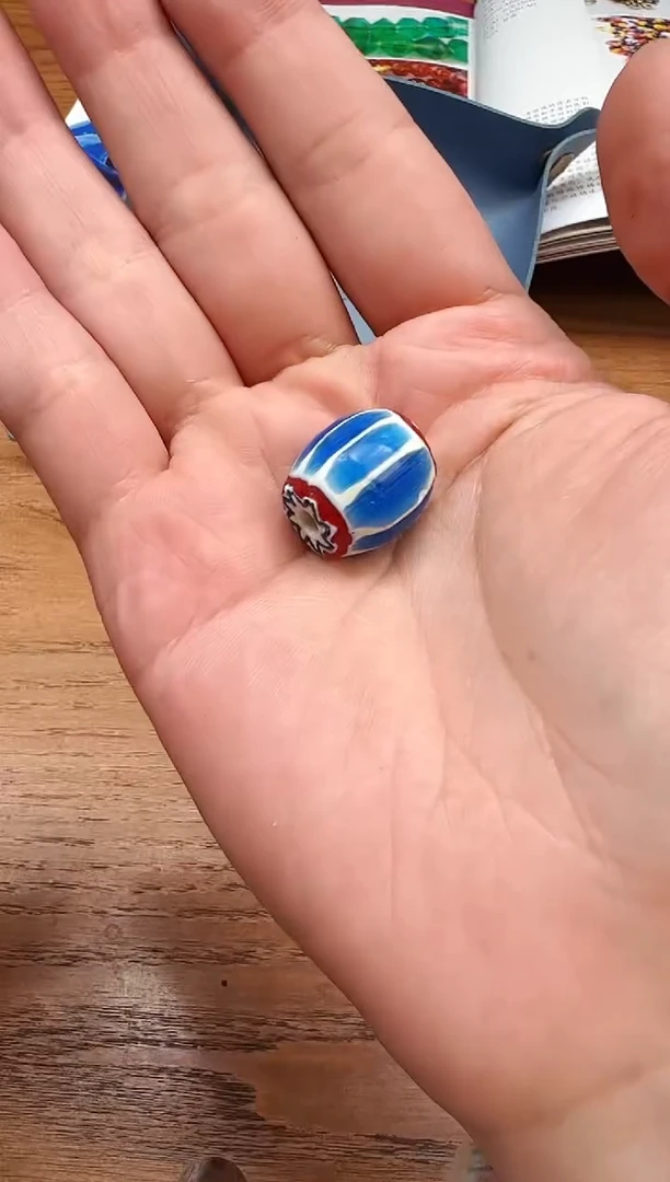 【闪购商品】琉璃颈饰【 肖钟出品 】随发1颗