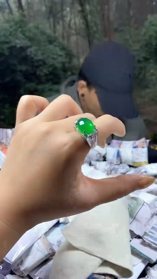 满色吊坠 所见即所得！！