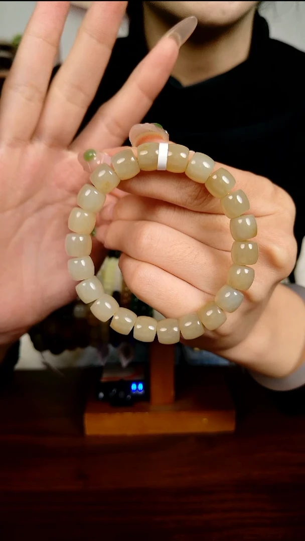 颈饰未镶嵌和田玉拍一发一所见即所得