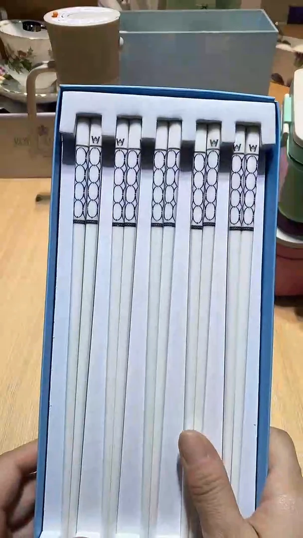 【闪购商品】瓷片锅碗瓢盆一件不剩