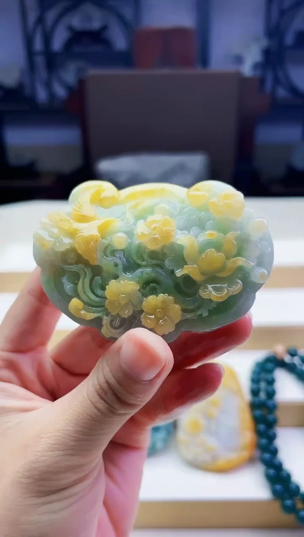 未镶嵌定制翡翠毛货09260010