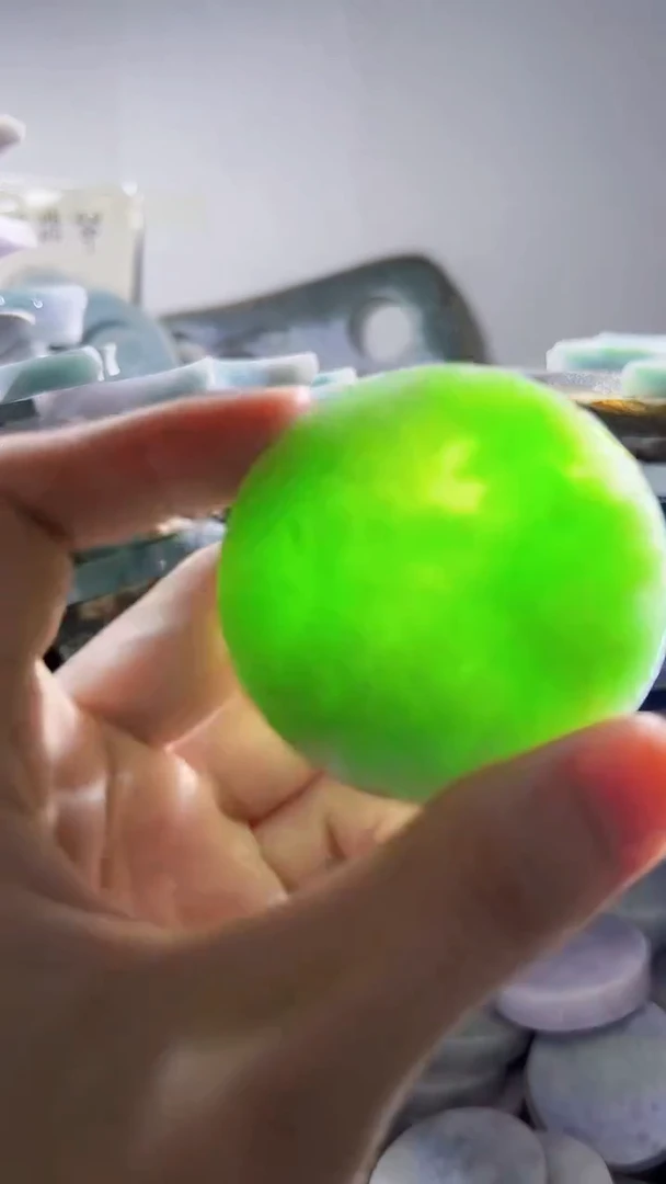 翡翠裸石缅甸翡翠A货文5280