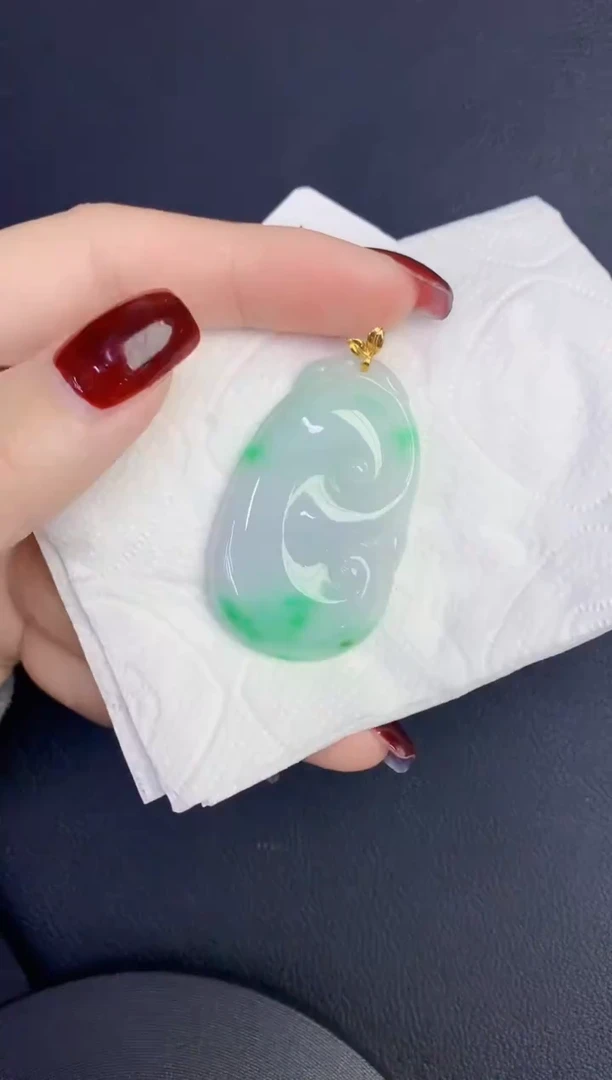 颈饰18K金镶嵌翡翠缅甸天然翡翠a货