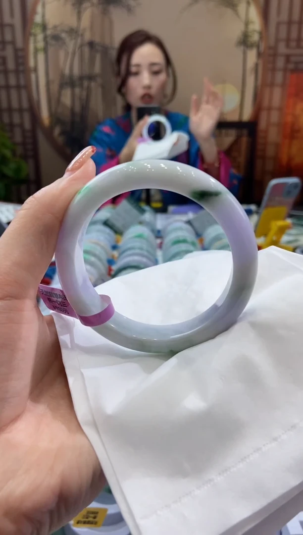 【闪购商品】翡翠手镯未镶嵌00010798