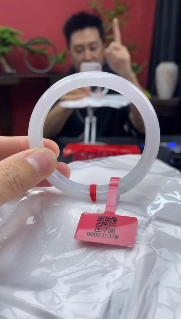 未镶嵌手镯翡翠3