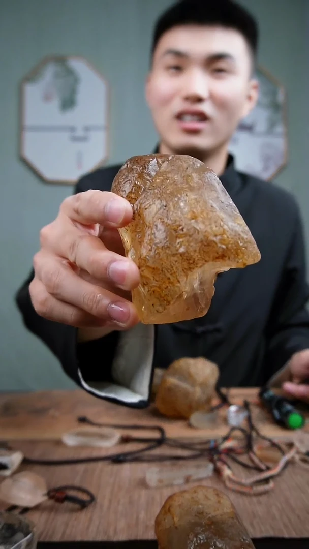 吊坠(赠链)未镶嵌水晶水晶