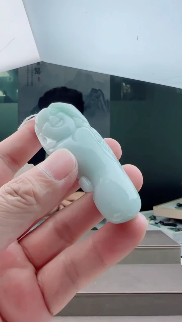 【闪购商品】翡翠颈饰未镶嵌111111111