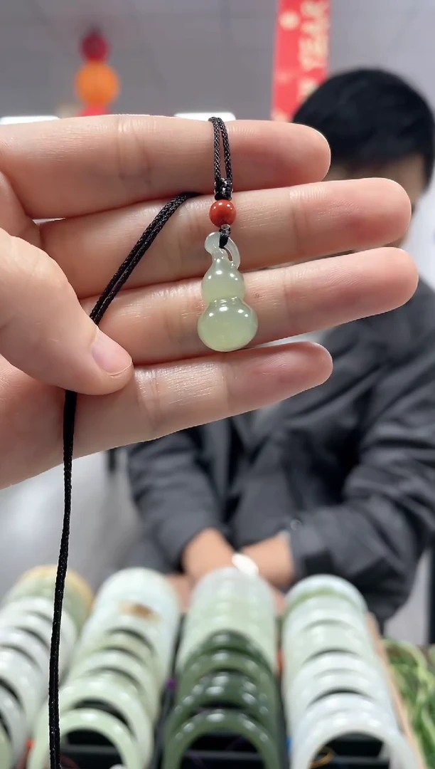 【闪购商品】和田玉颈饰未镶嵌挂件一件