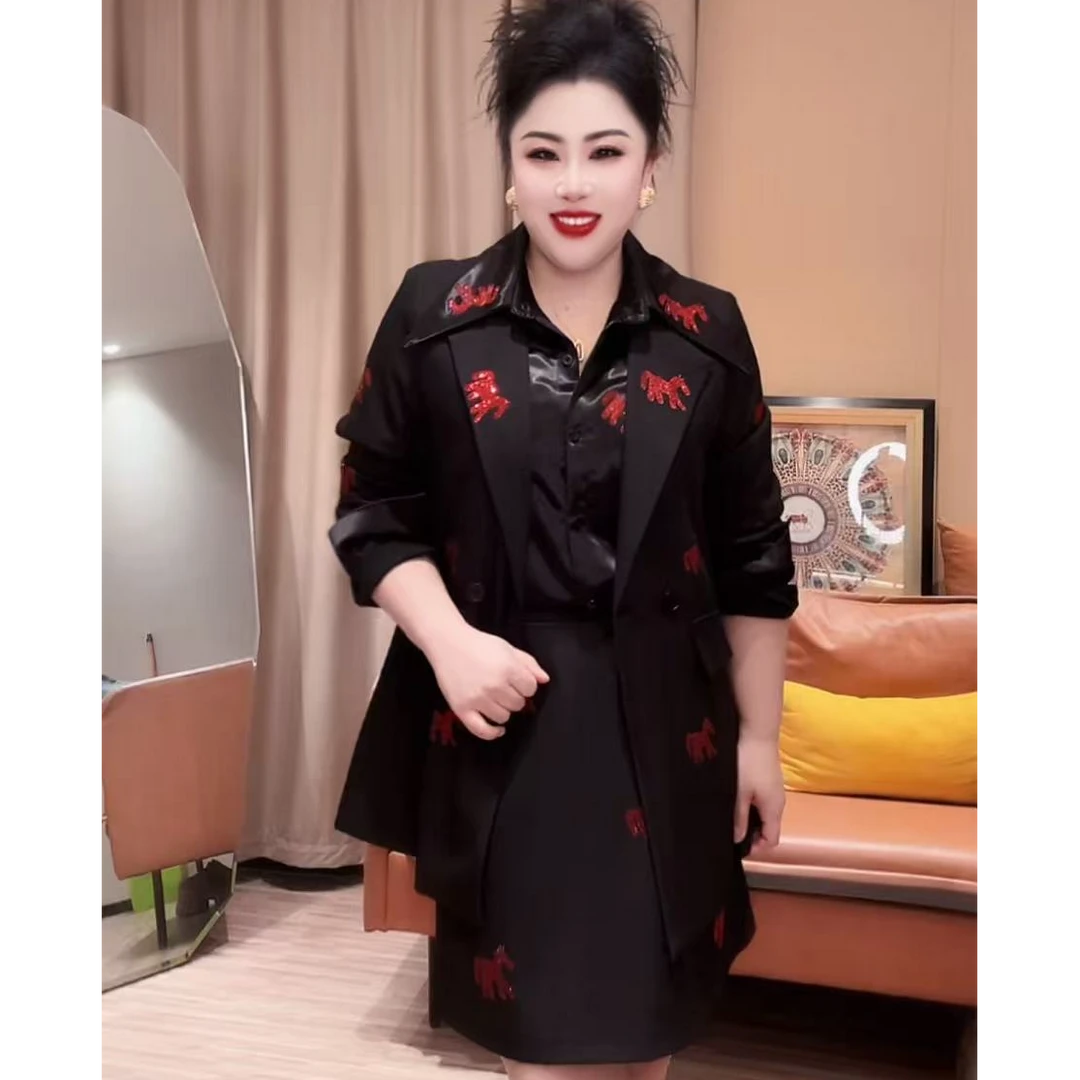 2257冬季女新款时尚套装马年烫钻重工外套衬衫短裙三件套NJ