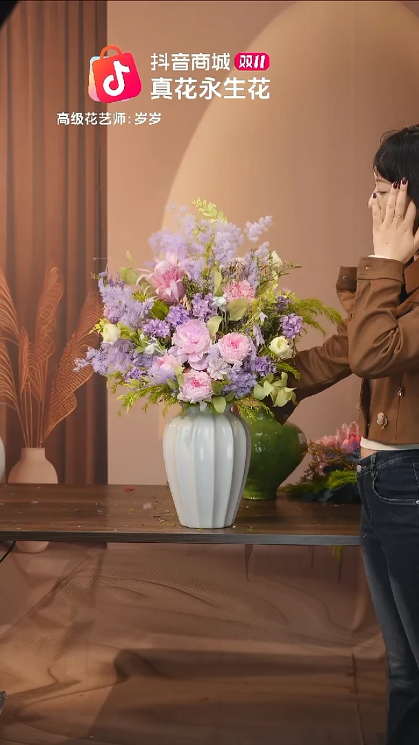 陶瓷图片款式：花+花瓶一整套