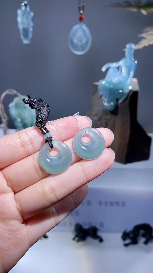 颈饰未镶嵌翡翠挂件 多样性发1