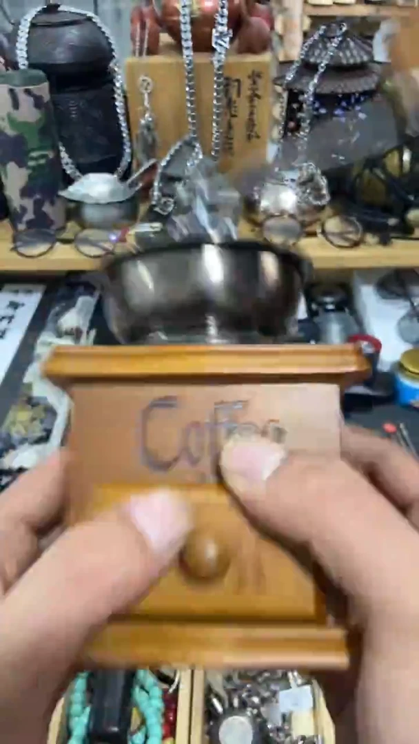 瓷片闪购商品  如图所示