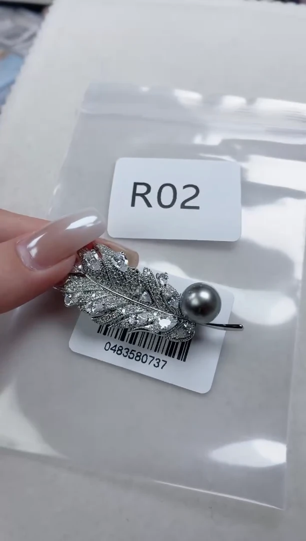 未镶嵌胸海水珍珠R02