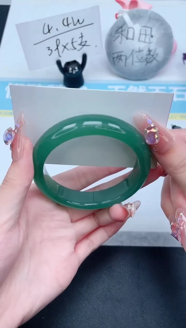 石英质玉手镯未镶嵌317-60