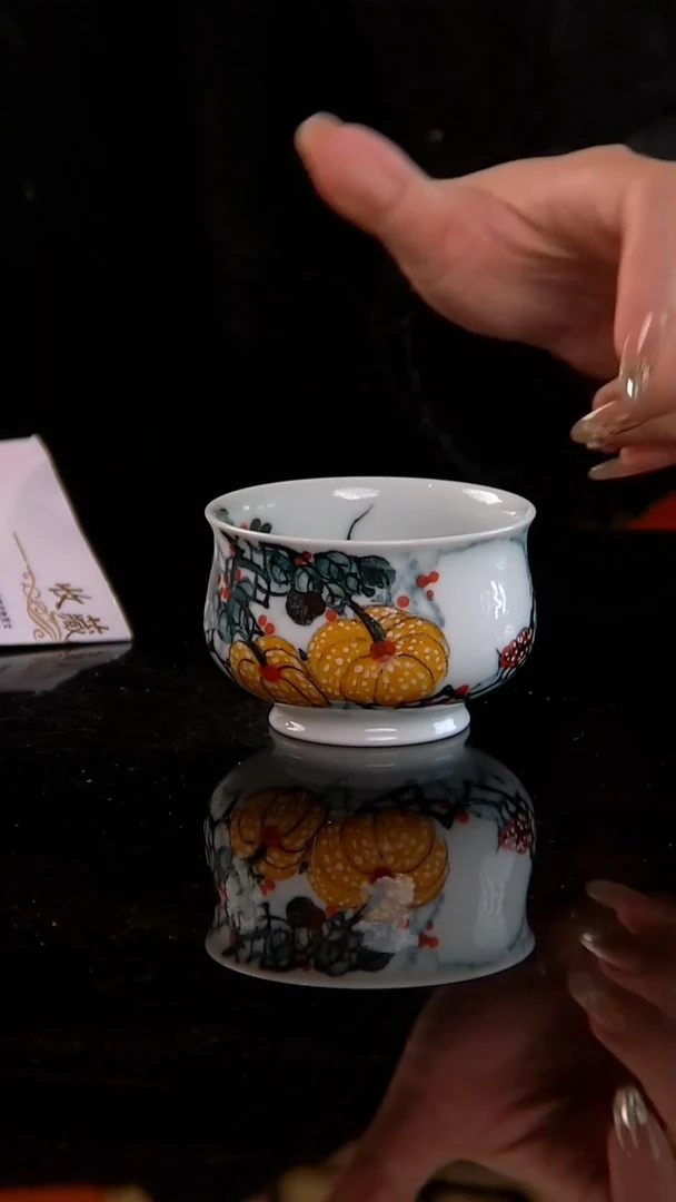 李华手绘釉中五彩南瓜炉式杯