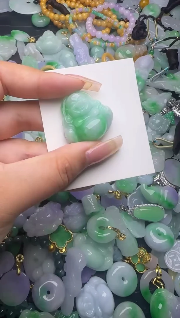 翡翠未镶嵌颈饰天然缅甸翡翠吊坠